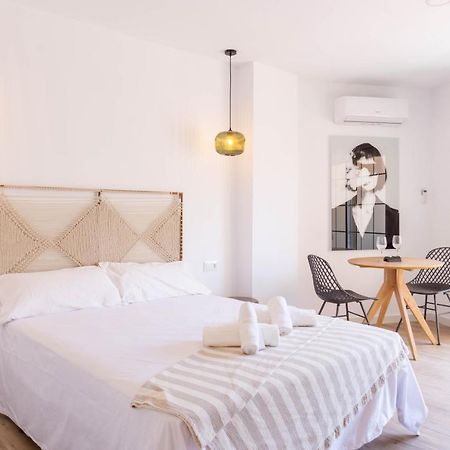 Apartment Carihuela Beach Malaga Torremolinos Buitenkant foto