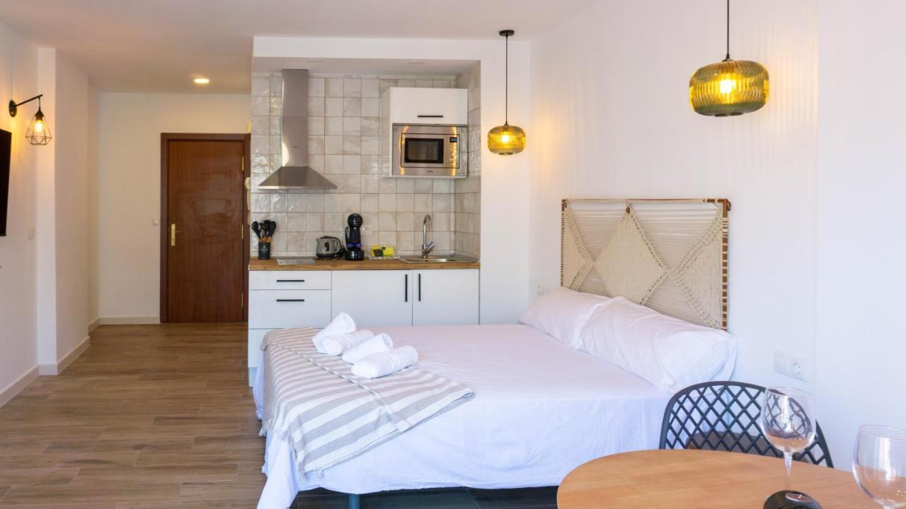 Apartment Carihuela Beach Malaga Torremolinos Buitenkant foto